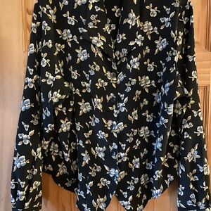 Vintage Floral Button Down Shirt in Black